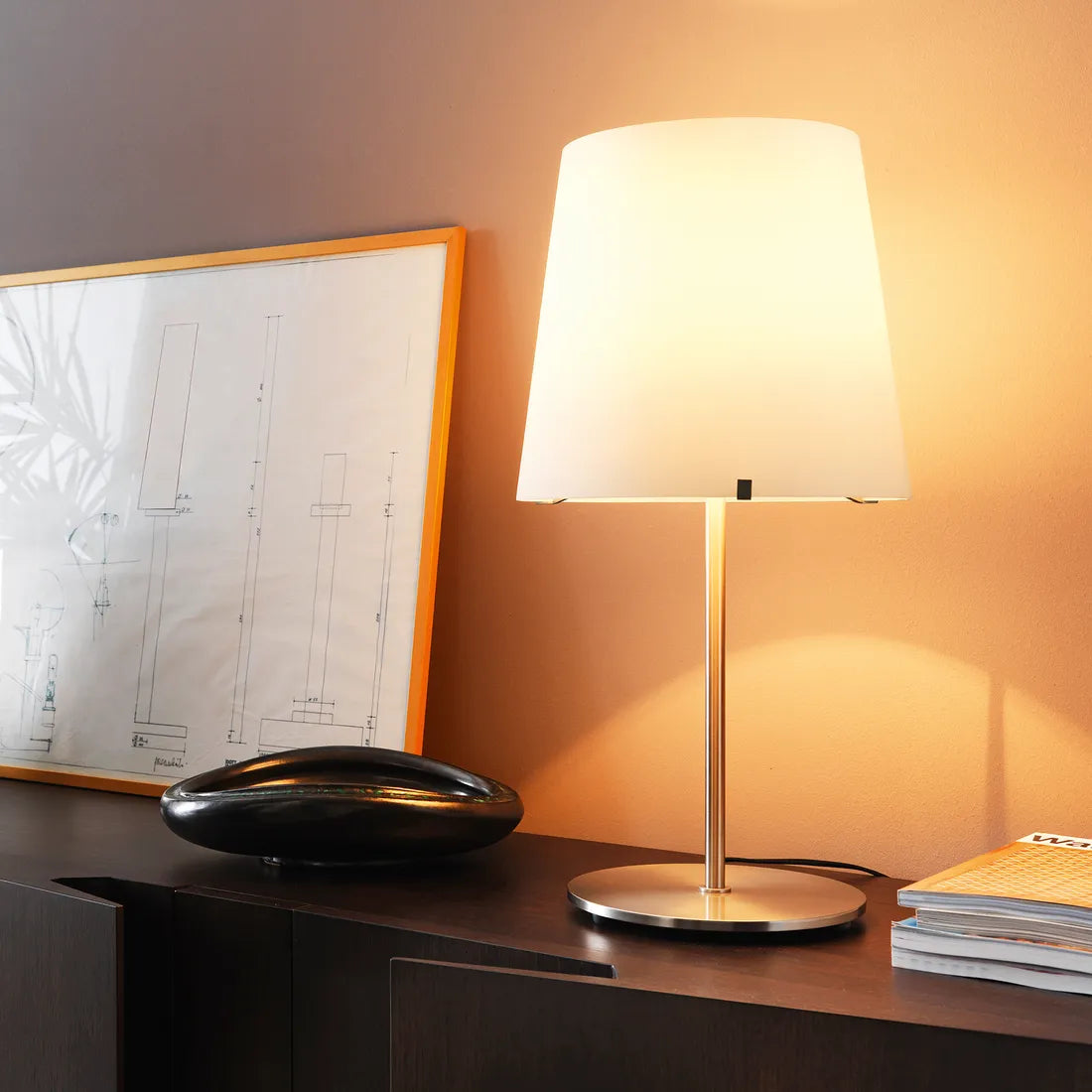 Metal White Table Lamp Table Lamps FontanaArte   