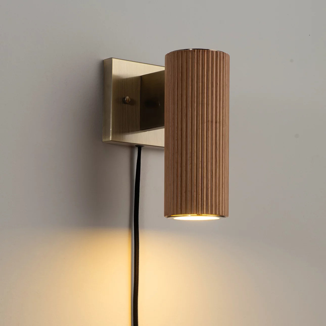 Tambo Plug-In Wall Sconce – Natural Ash Wall Sconce NOVA of California   