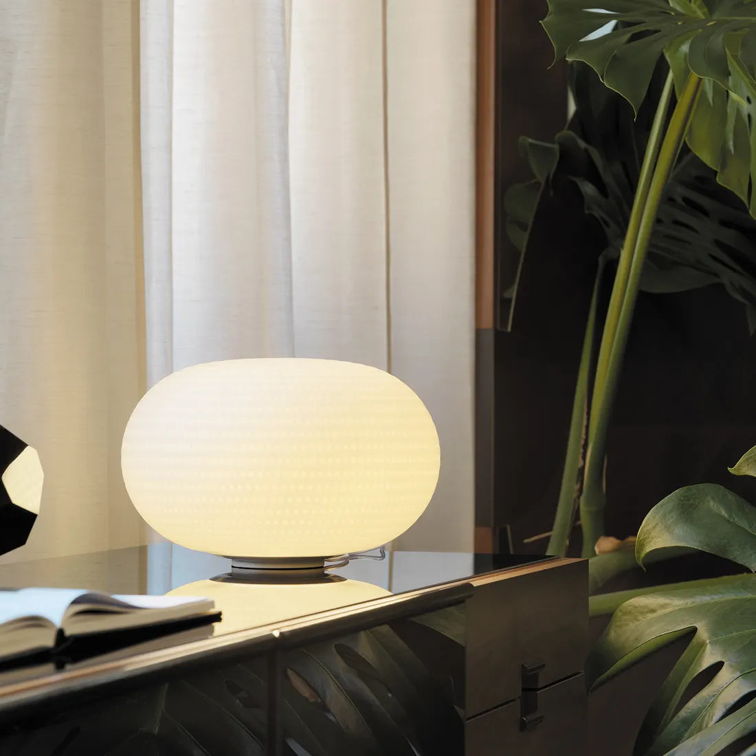BIANCA - Matti Klenell Table Lamps FontanaArte   