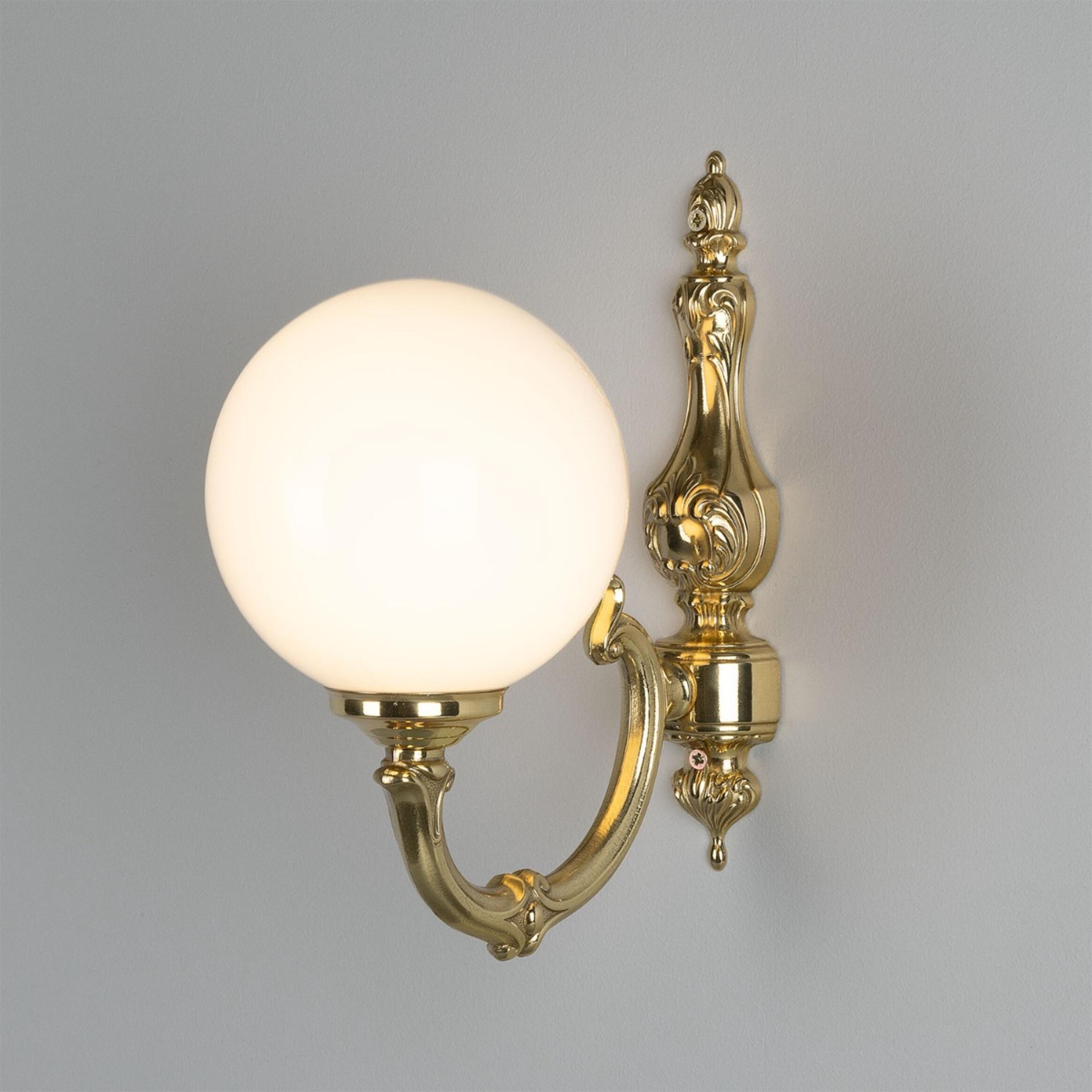 Ben Single Arm Traditional Wall Light Wall Light Stembulbs Polished Brass