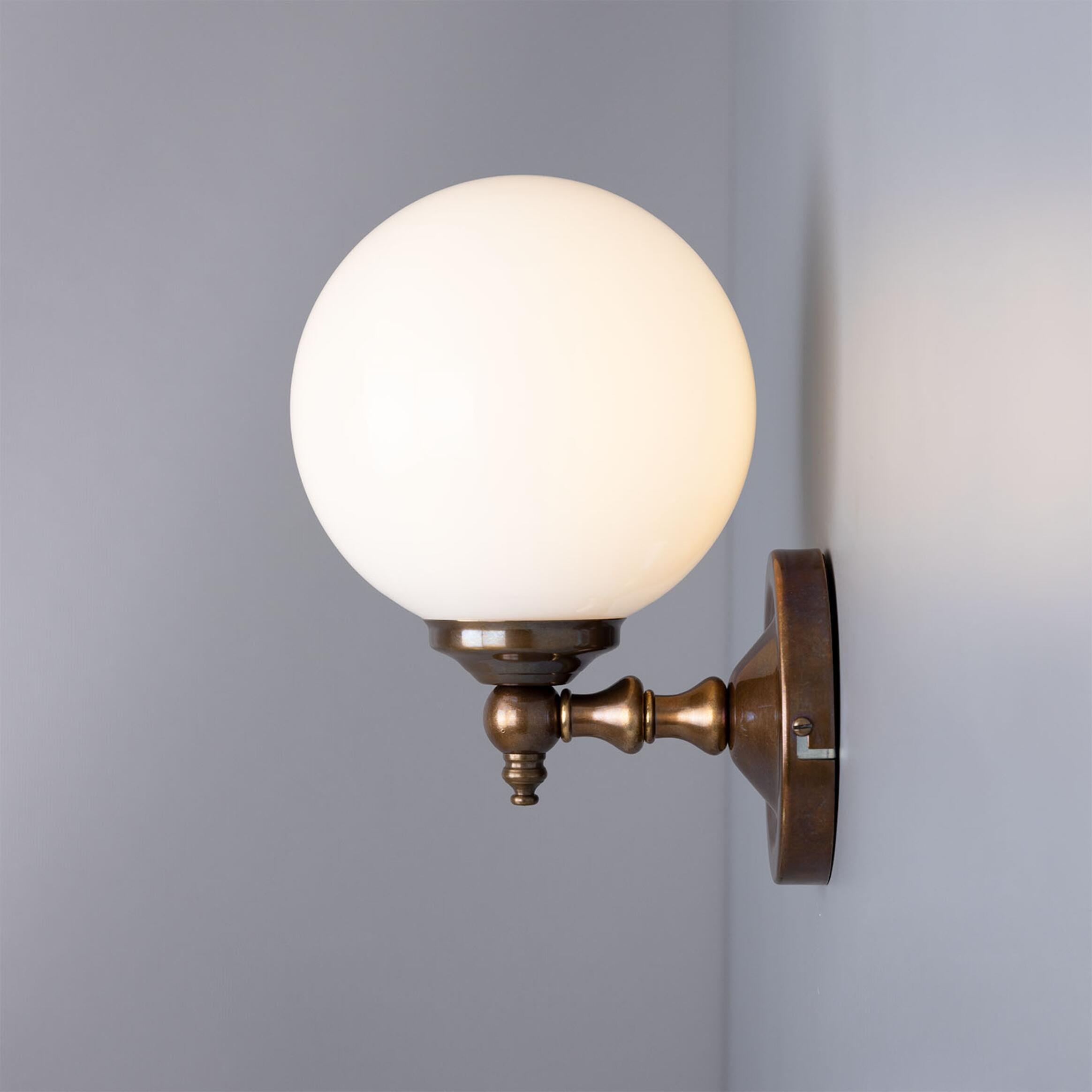 Cloghan Modern Globe Wall Light Wall Light Stembulbs