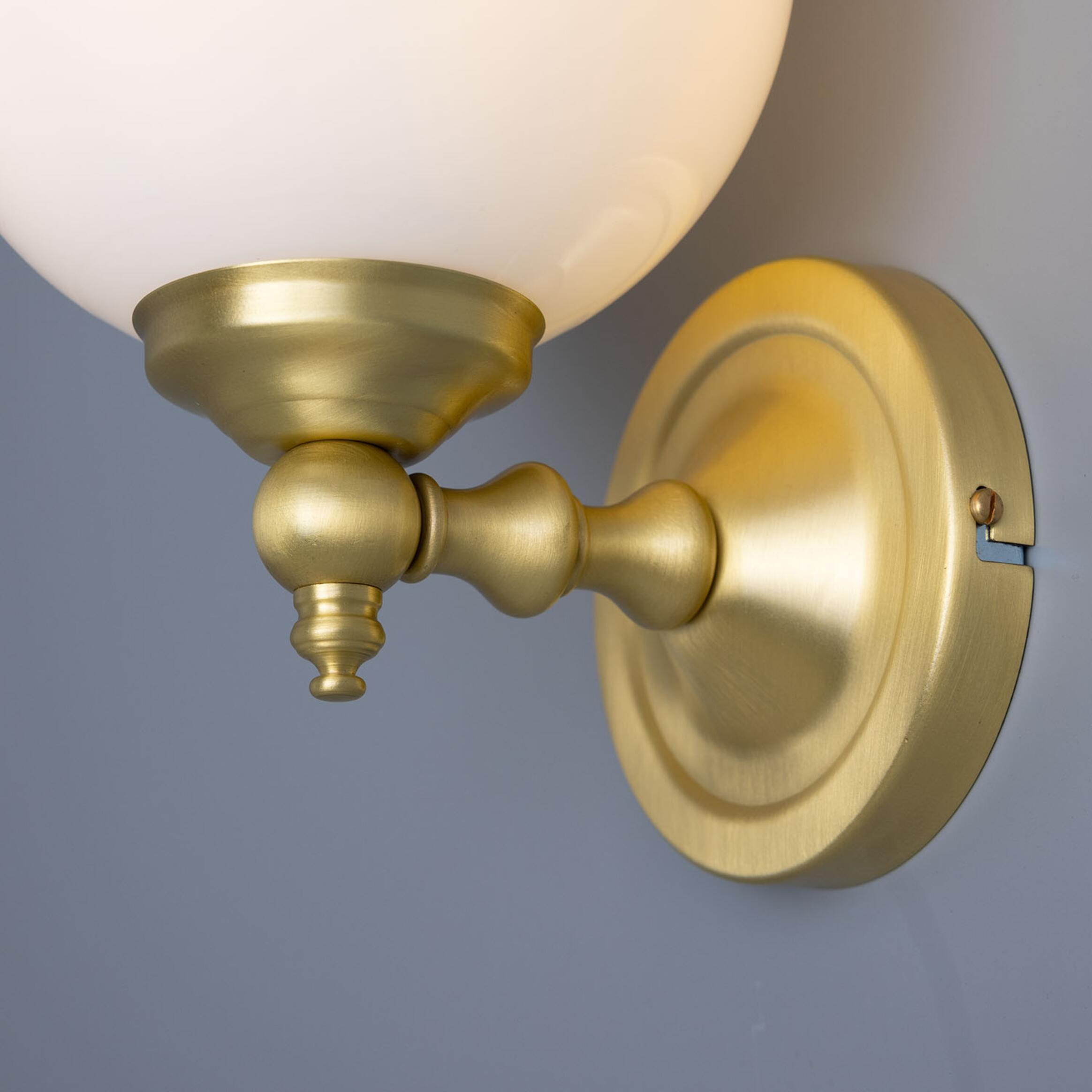 Cloghan Modern Globe Wall Light Wall Light Stembulbs