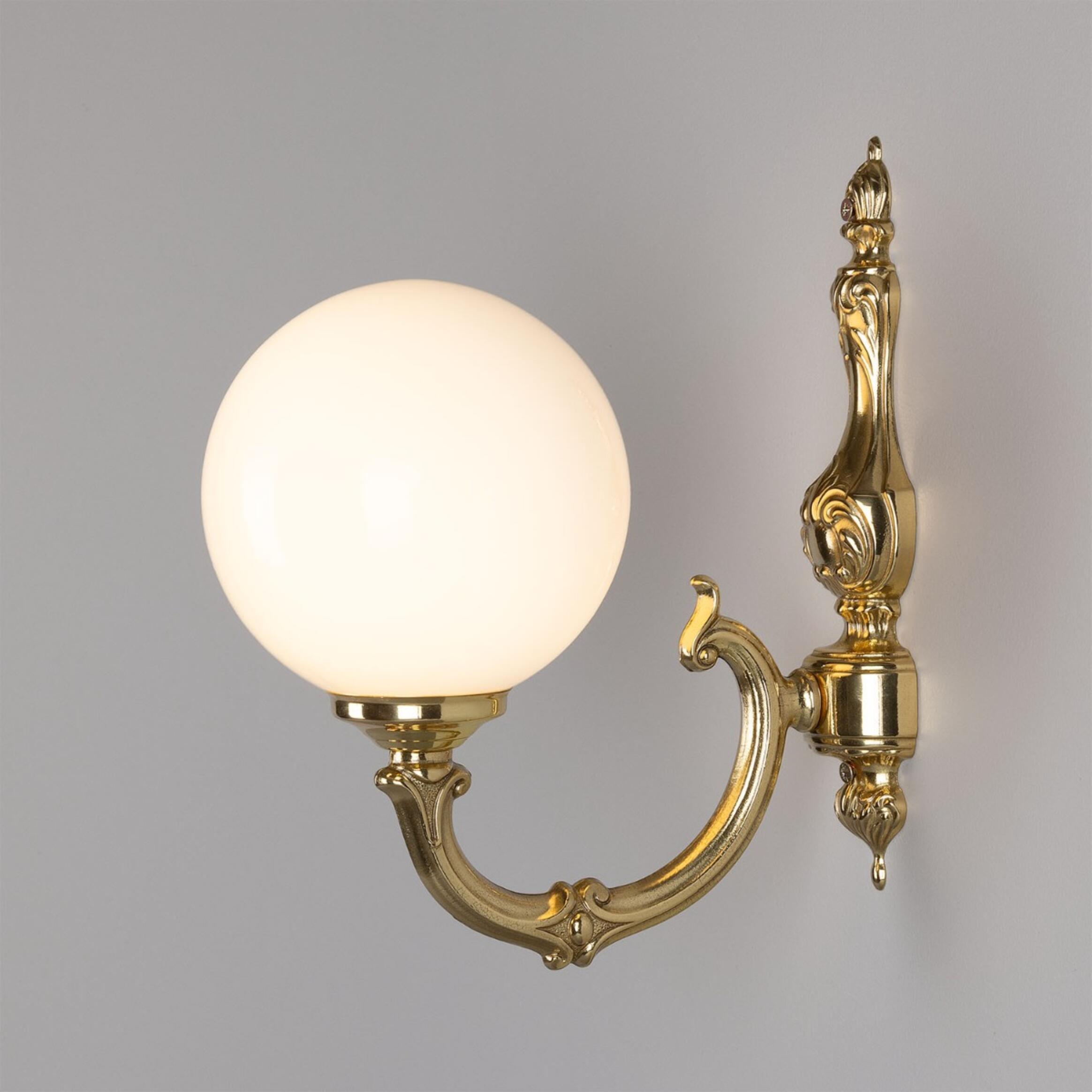 Ben Single Arm Traditional Wall Light Wall Light Stembulbs