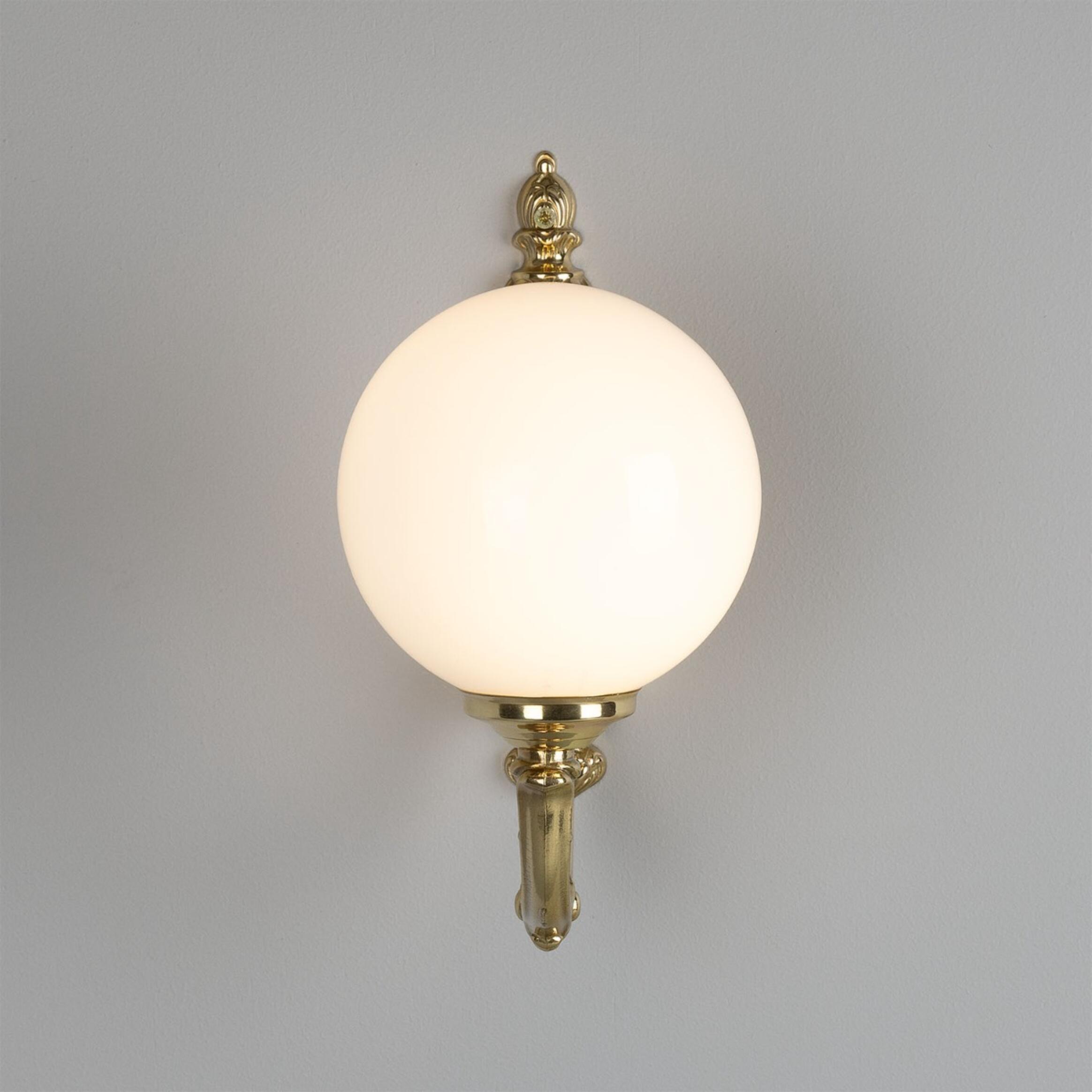 Ben Single Arm Traditional Wall Light Wall Light Stembulbs