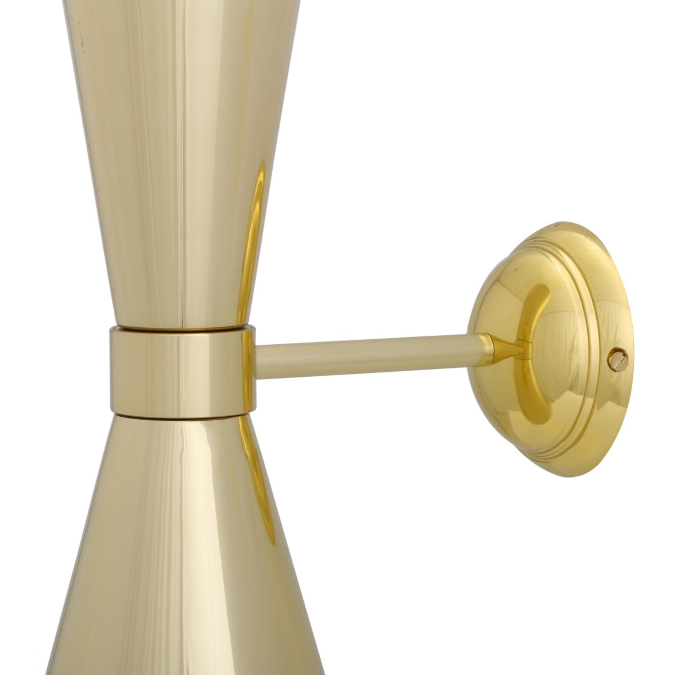 Amias Elegant Wall Light Wall Light Mullan Lighting